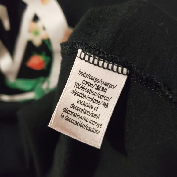 Victoria's Secret - 🍓 VS Strawberry accented logo Tee - Size S - Picture 8 of 8